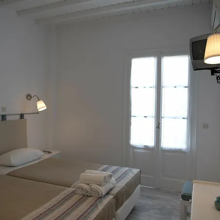 Asimina Guest house Tourlos