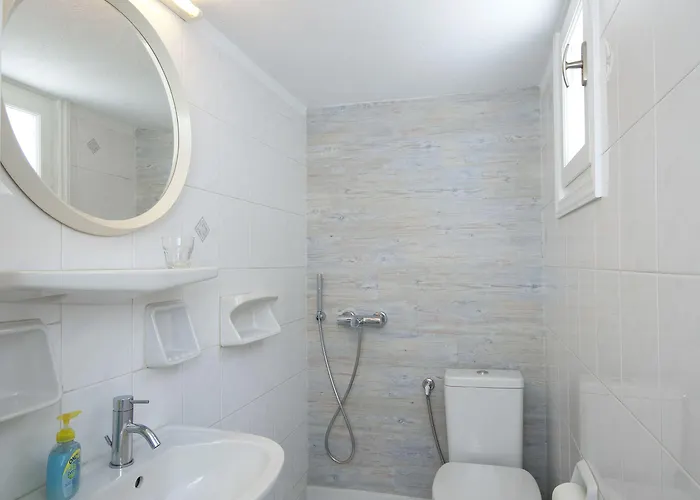 Asimina Тоурлос