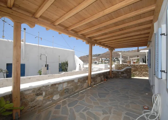 Asimina Тоурлос